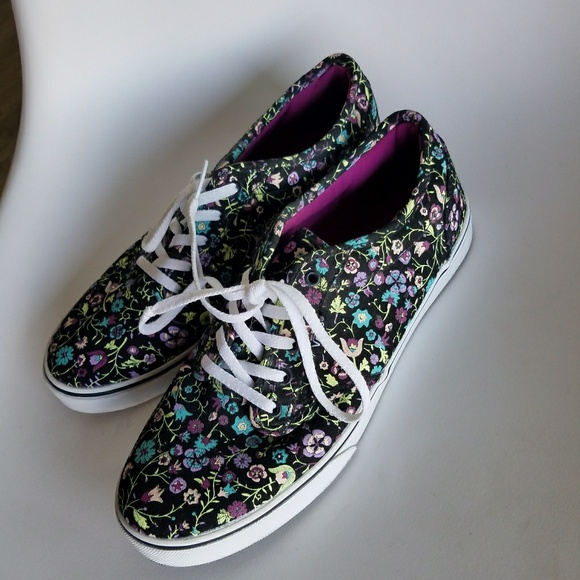 vans slip on floral design
